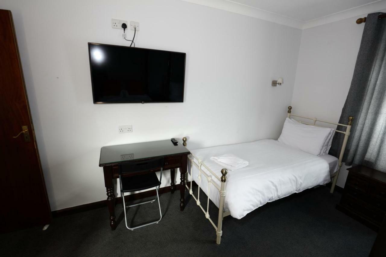 Aylesbray Lodge CBG Esterno foto