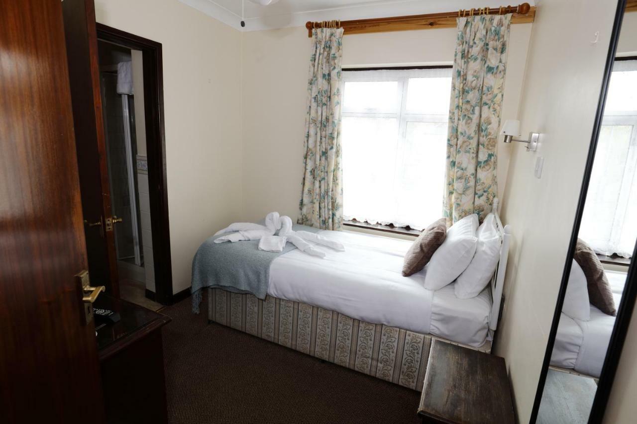 Aylesbray Lodge CBG Esterno foto